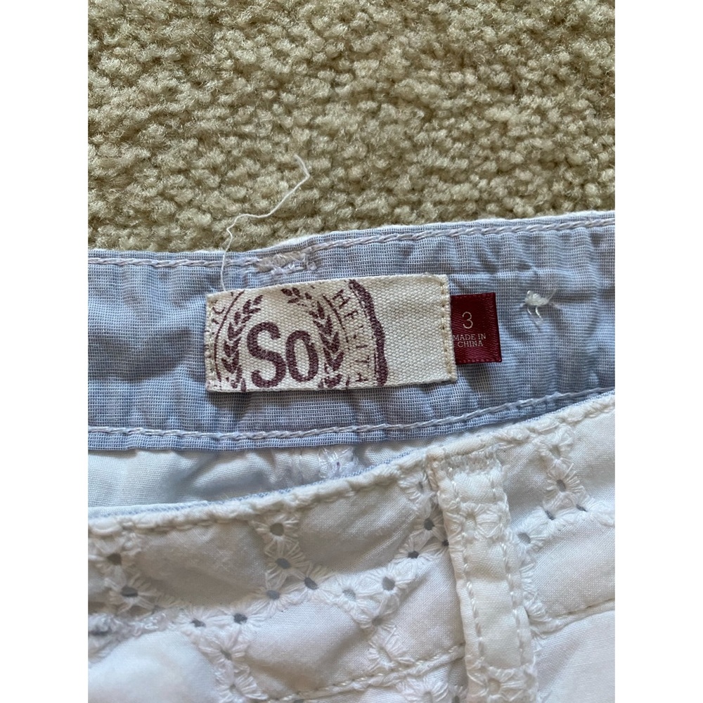 Shorts - Picture 3 of 3